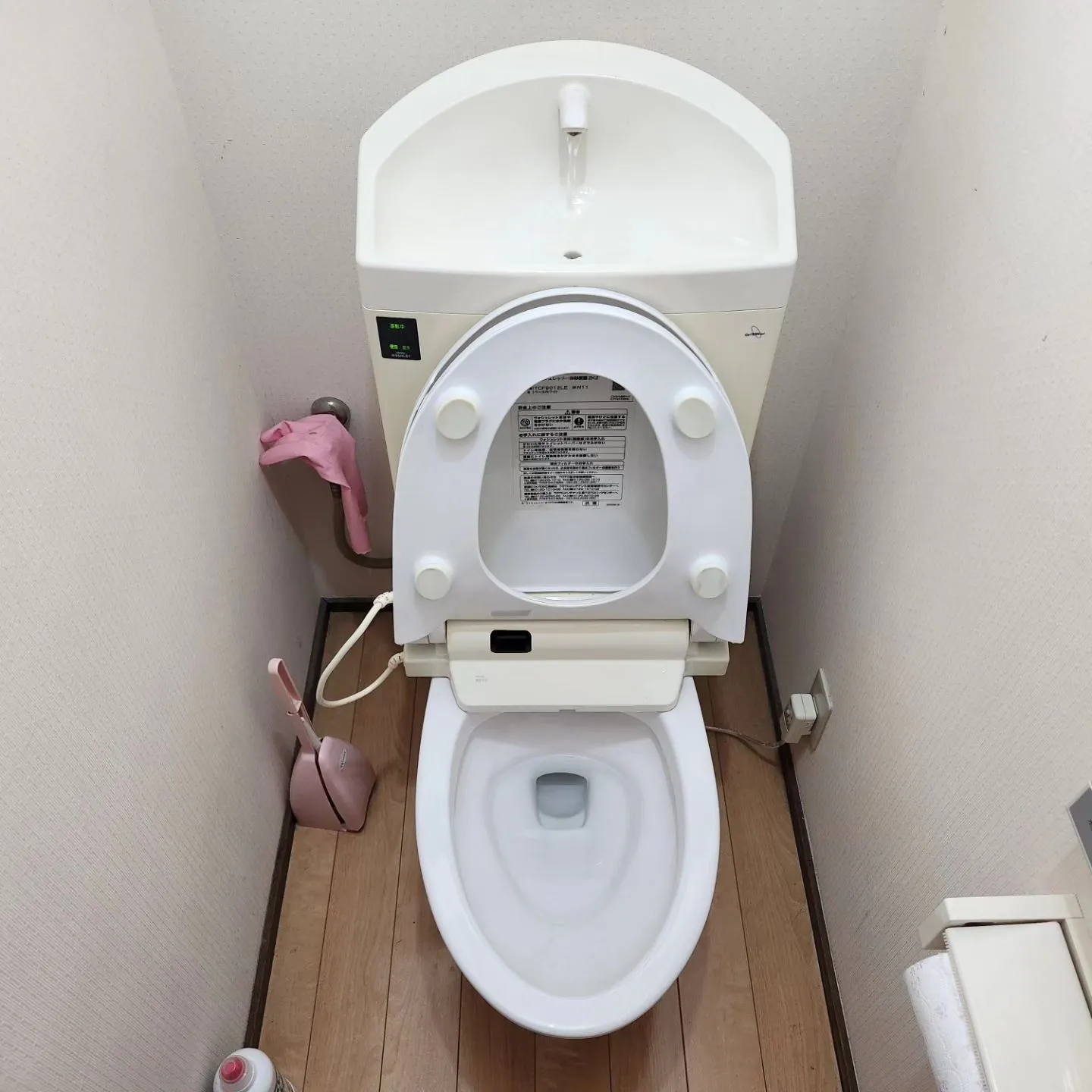 鹿児島市でトイレ洗浄をさせて頂きました。